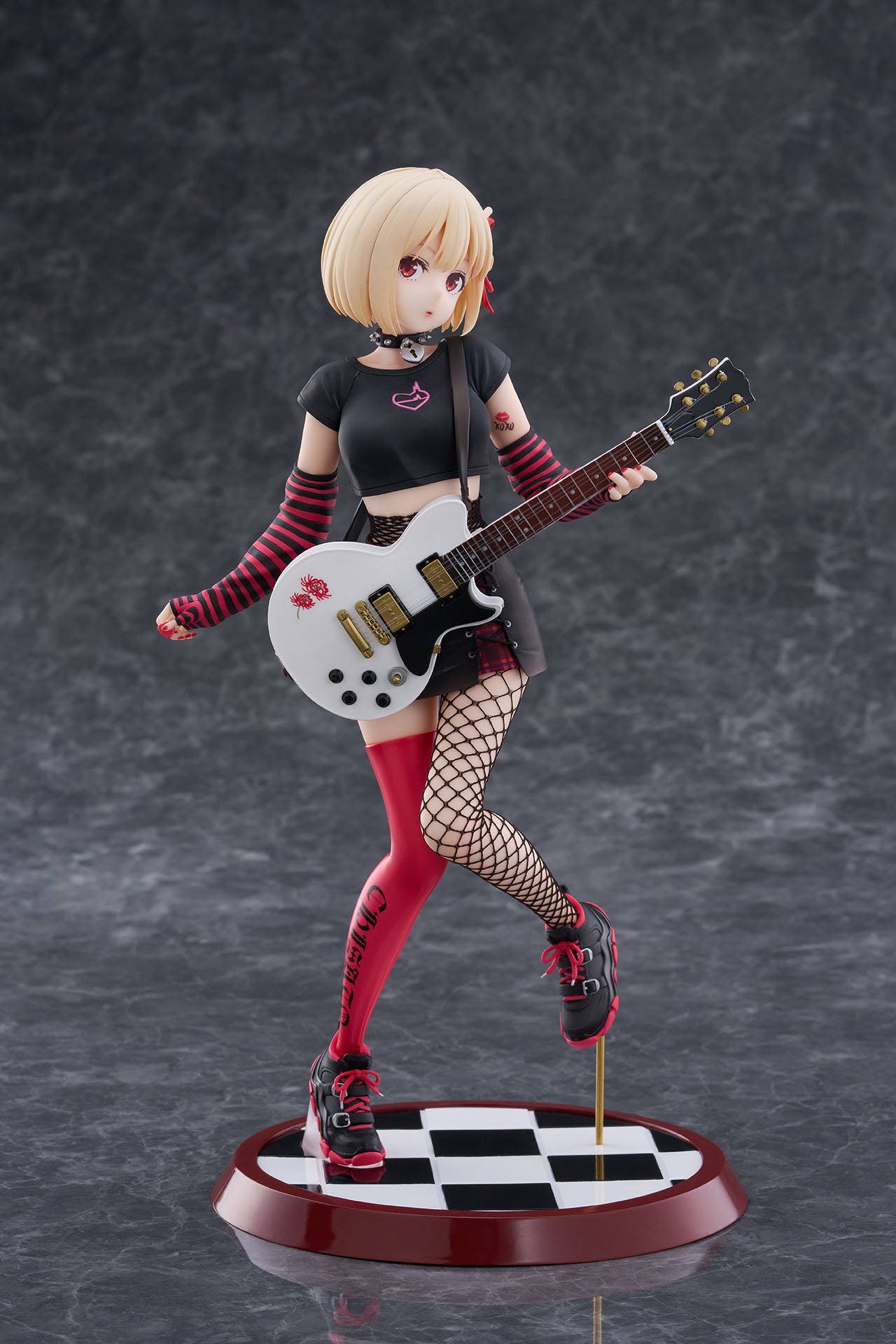 
                    
                      Chisato Nishikigi Band Ver. 1/7 Scale Figure
                    
                  