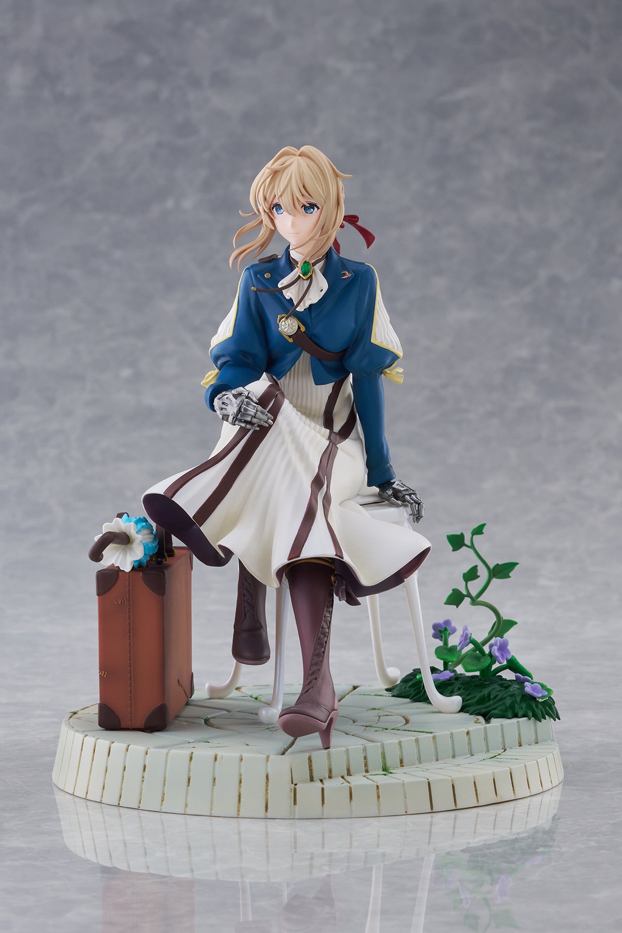 
                    
                      Violet Evergarden
                    
                  
