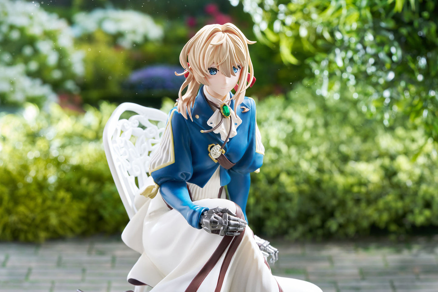 
                    
                      Violet Evergarden
                    
                  