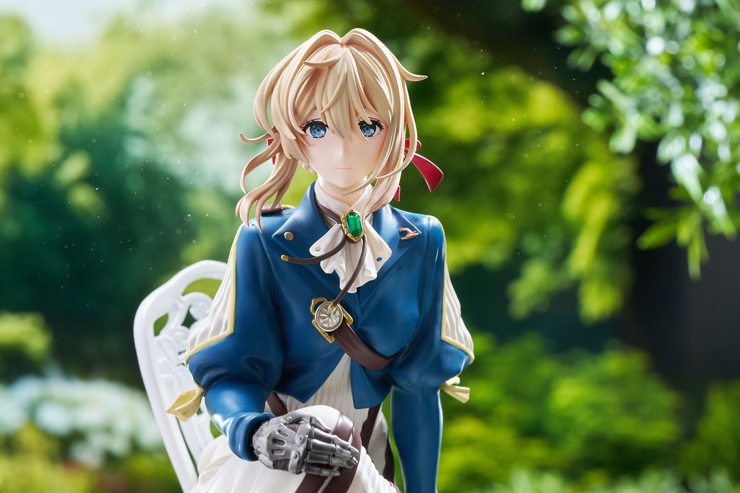 
                    
                      Violet Evergarden
                    
                  